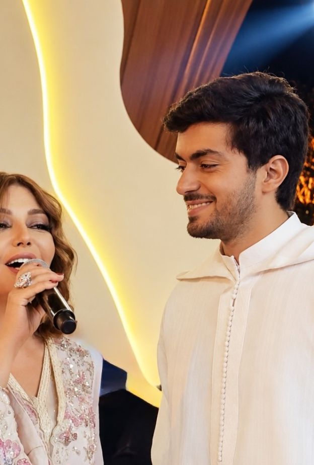 سميرة سعيد تحتفل بابنها في زفاف عائلي بالرباط