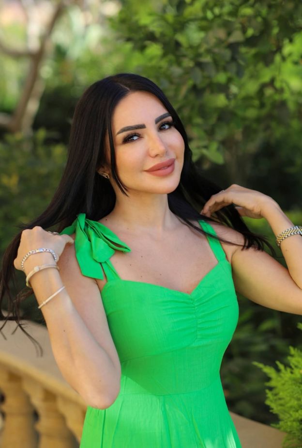 إنجي علاء