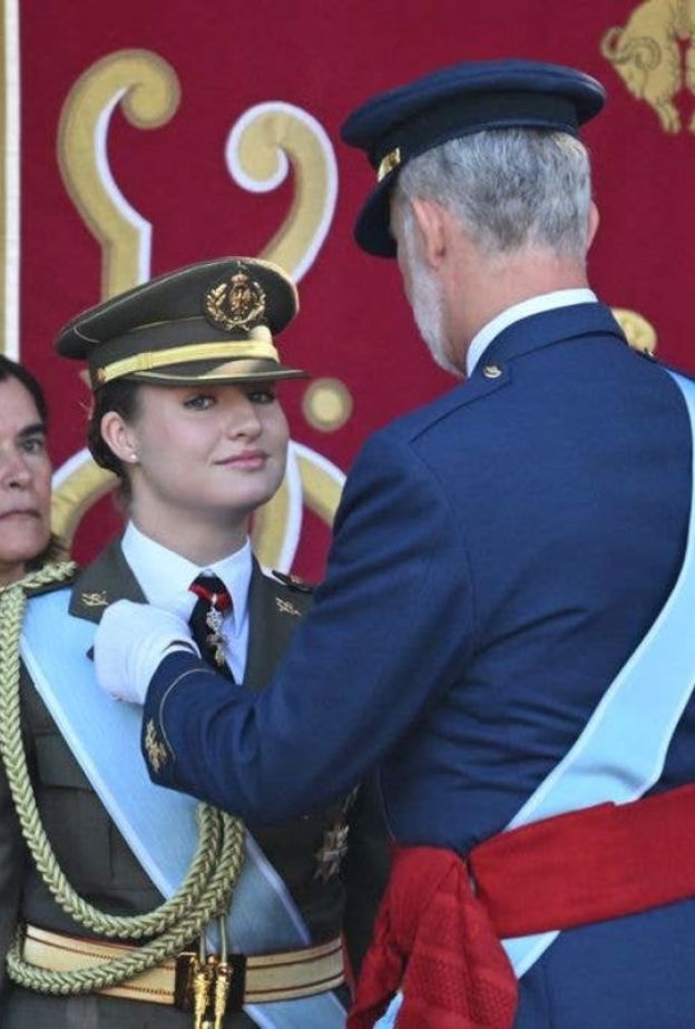 الأميرة ليونور تتعرض لموقف محرج في اليوم الوطني الإسباني