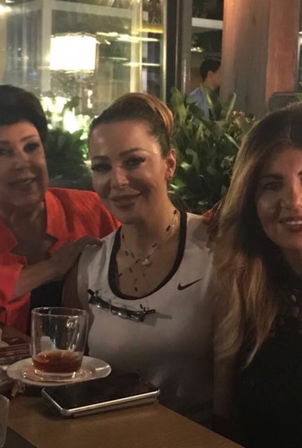 سوزان نجم الدين تقضي الصيف بمصر