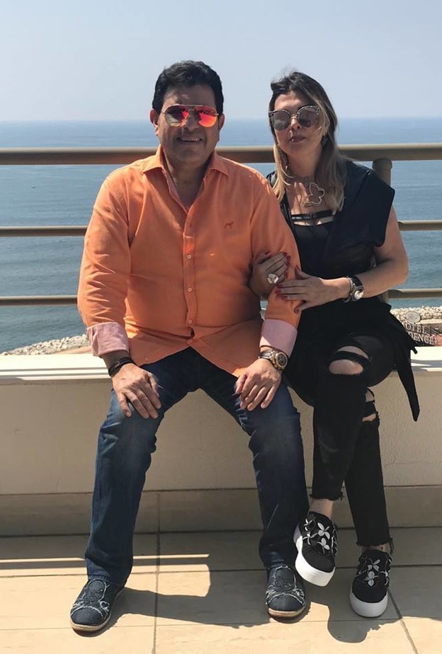 هاني شاكر وزوجته