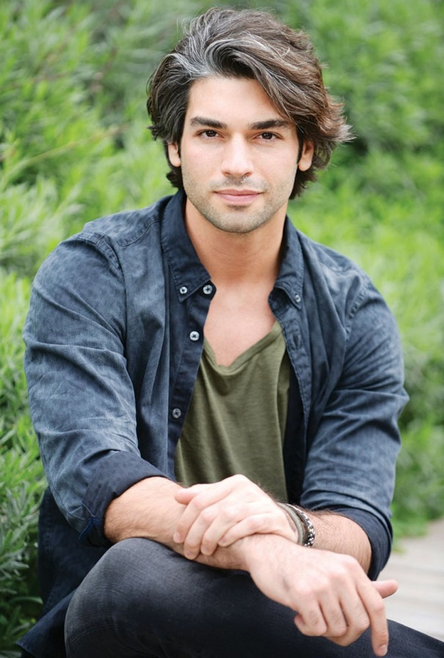 شوكرو أوزيلديز