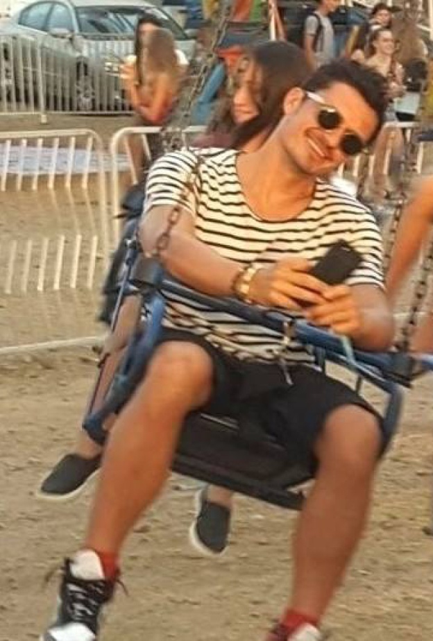 أورلاندو بلوم يستمتع بوقته في مدينة الملاهي في ماليبو