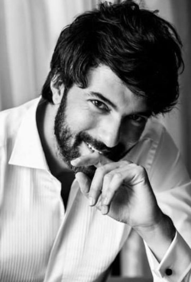 انجين أكيوراك