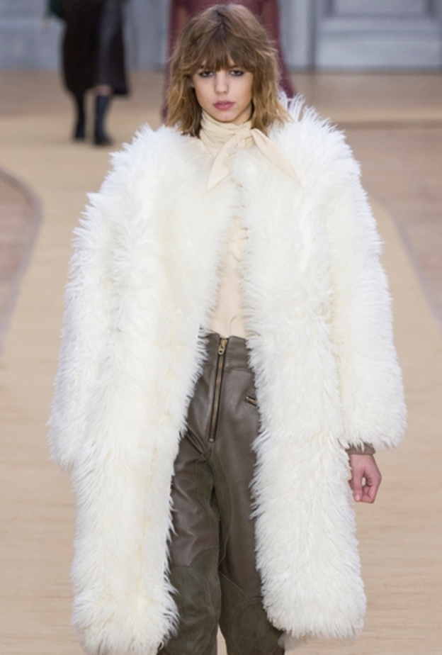 Chloé من عرض أزياء 