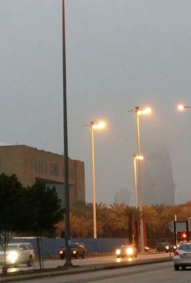 توقعت الأرصاد أن تتأثر الأجزاء الجنوبية من وسط وشرق المملكة بالعوالق الترابية والأتربة المثارة