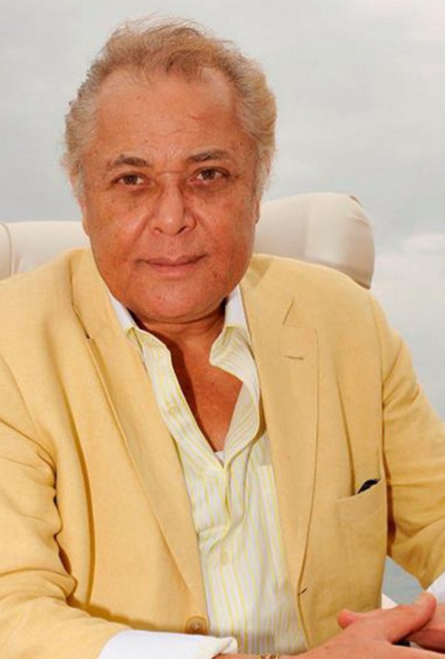 محمود عبد العزيز