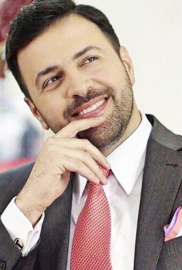 بالفيديو.. معجيو تيم حسن يفاجئونه بهدية مرتبط بها.. تعرفوا عليها