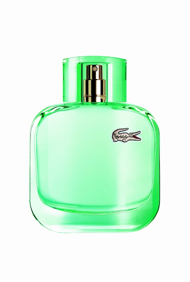 "لاكوست" يهدي عطور EAU DE LACOSTE L.12.12 للمرأة المتحرّرة