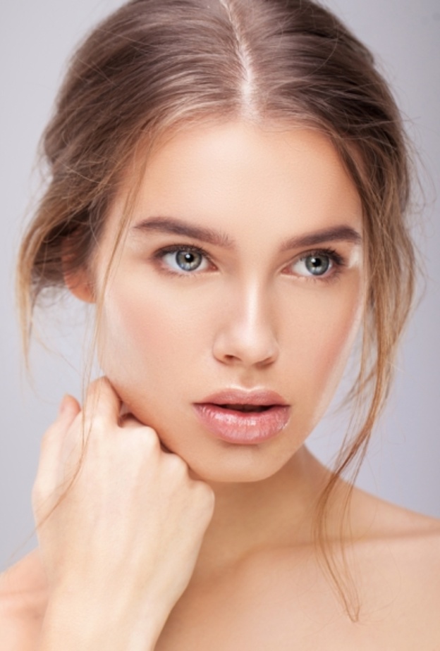 تجميل الوجه بدون مكياج