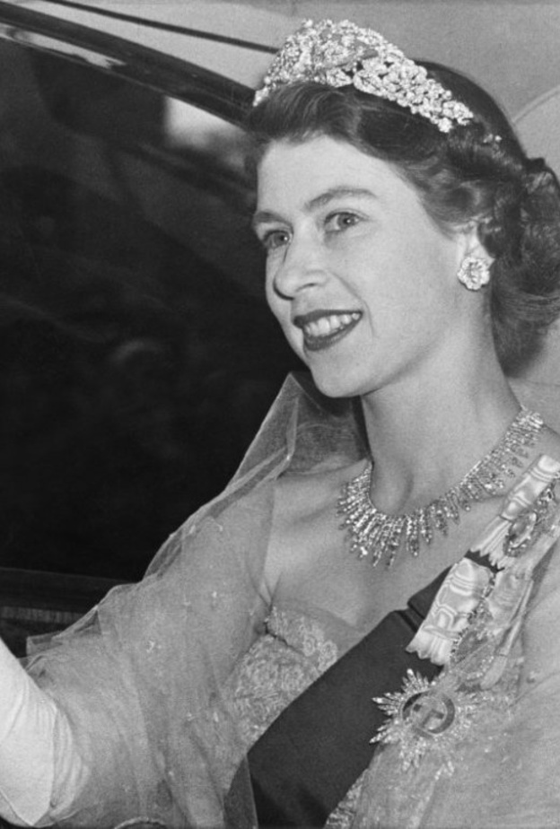 رحلة الملكة إليزابيث الثانية وزوجها الأمير فيليب إلى كندا في عام 1951