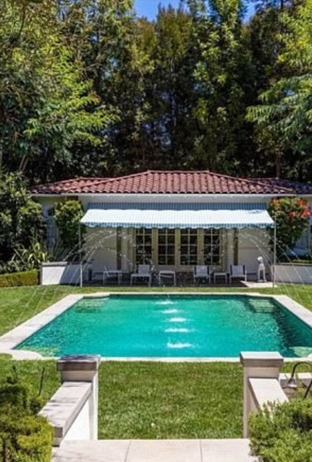 قصر أنجلينا جولي