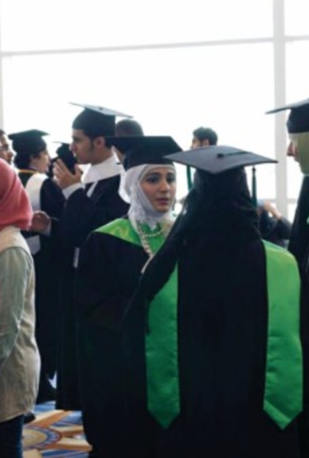 آخر موعد لإستقبال طلبات الإبتعاث هو  يوم الخميس 6/9/1438هـ.