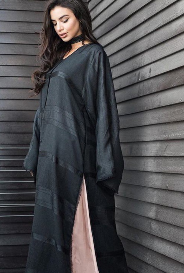 رانيا فواز بإطلالة متألقة