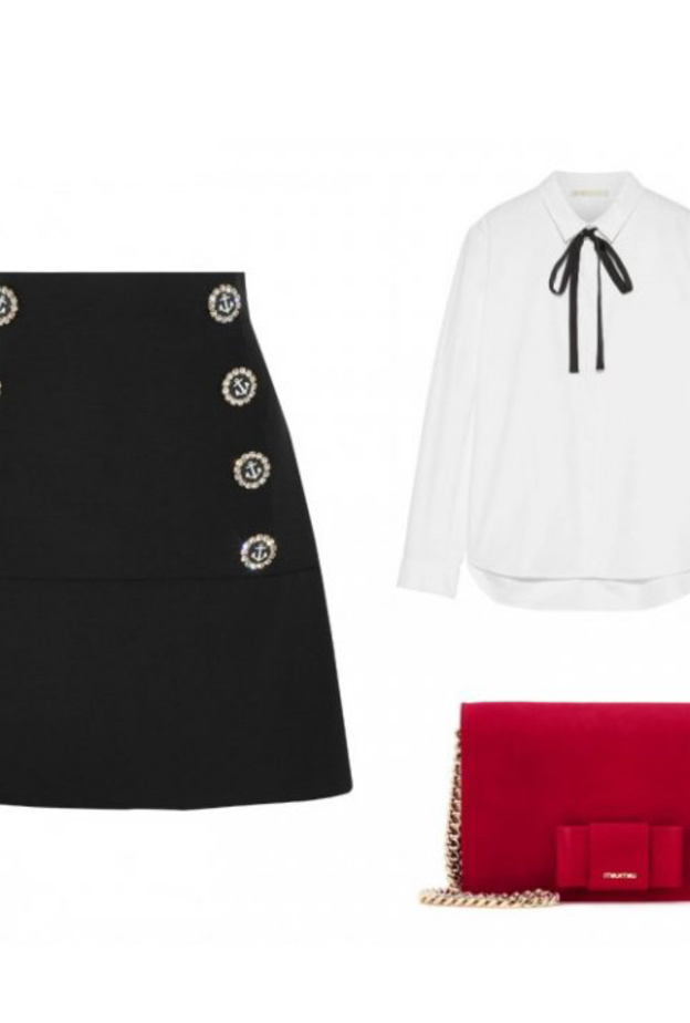 اطلالة راقية في التنورة القصيرة باللونين الأسود والأبيض