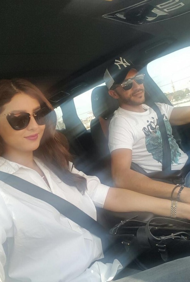 مريم سعيد وخطيبها كريم ظريف