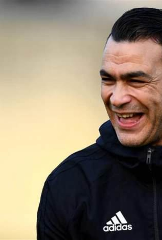 عصام الحضري