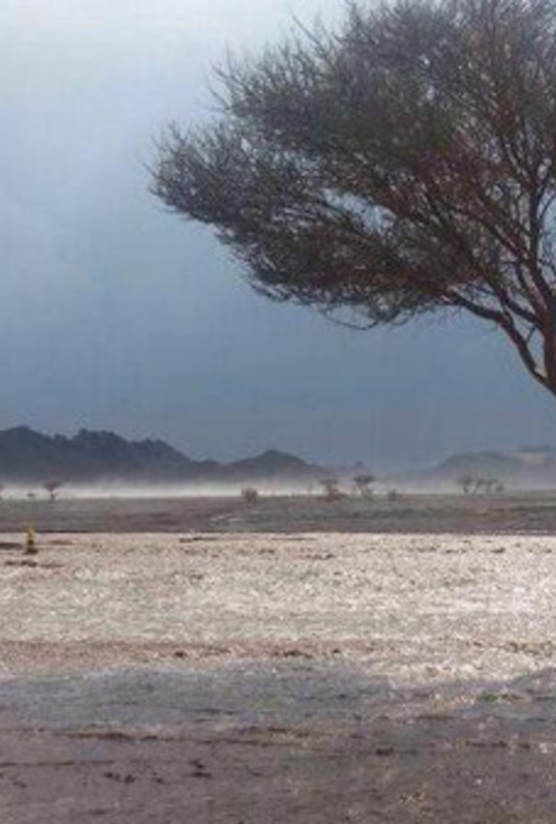 الأرصاد حذرت من السحب الرعدية الممطرة