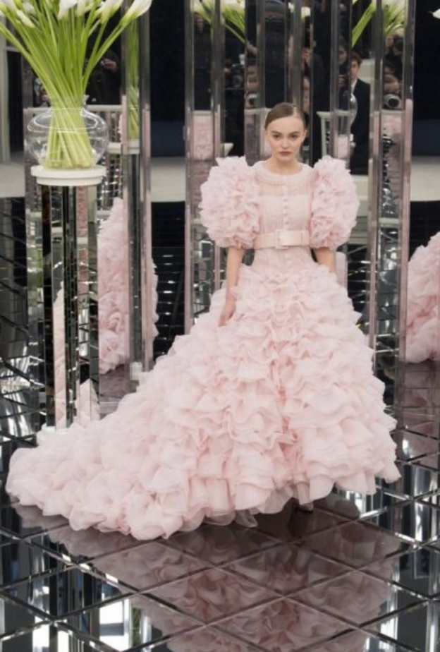 فستان زفاف من مجموعة نعيم خان Naeem Khan لربيع 2017 12.15.02 PM