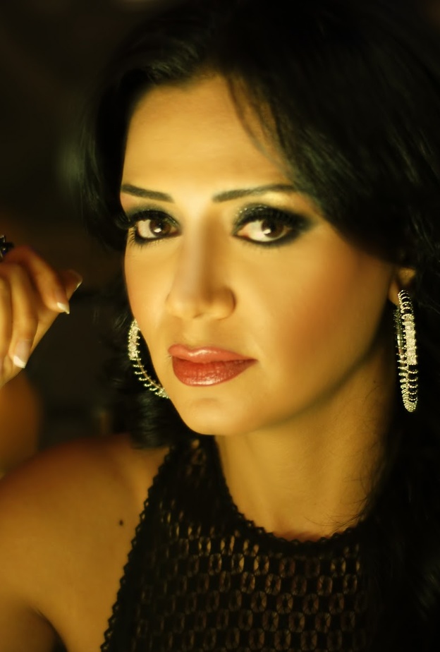 رانيا يوسف في دور سنية عبده