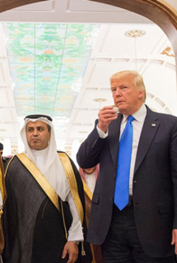 دونالد ترامب و ميلانيا ترامب في السعودية مع الملك سلمان بن عبدالعزيز 