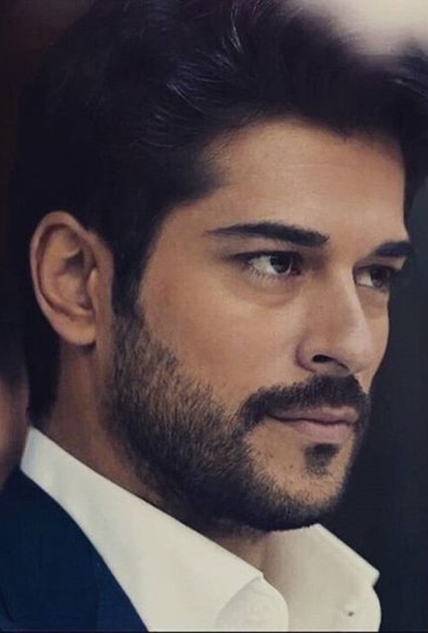 بوراق أوزجفيت