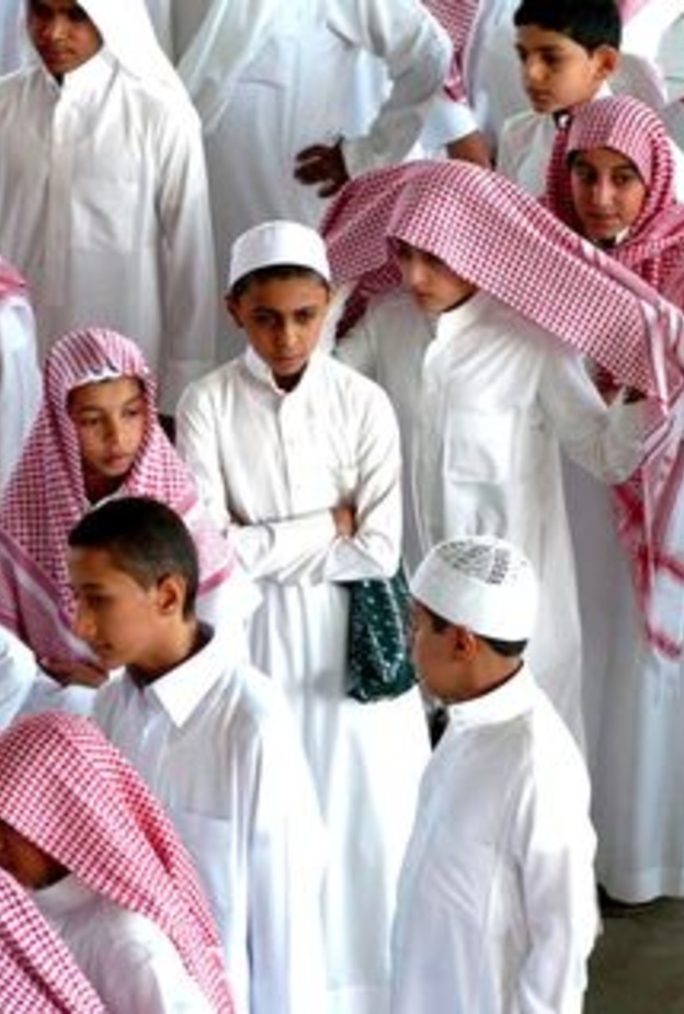 تصرف المعلم نال إعجاب المغردين على "تويتر"