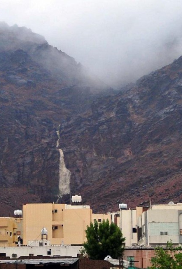 المدينة المنورة شهدت بالأمس سقوط أمطار غزيرة 