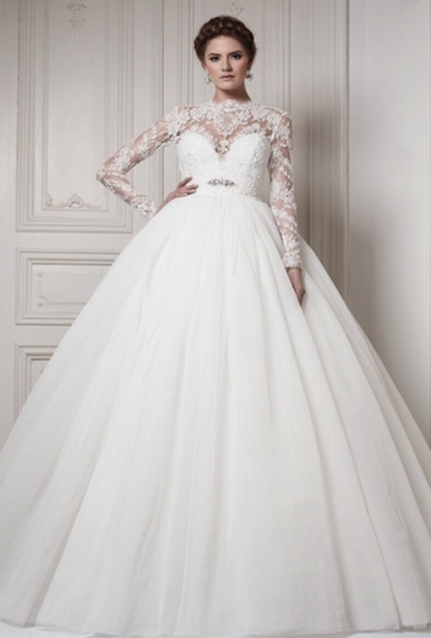 Aisha from Aire Barcelona