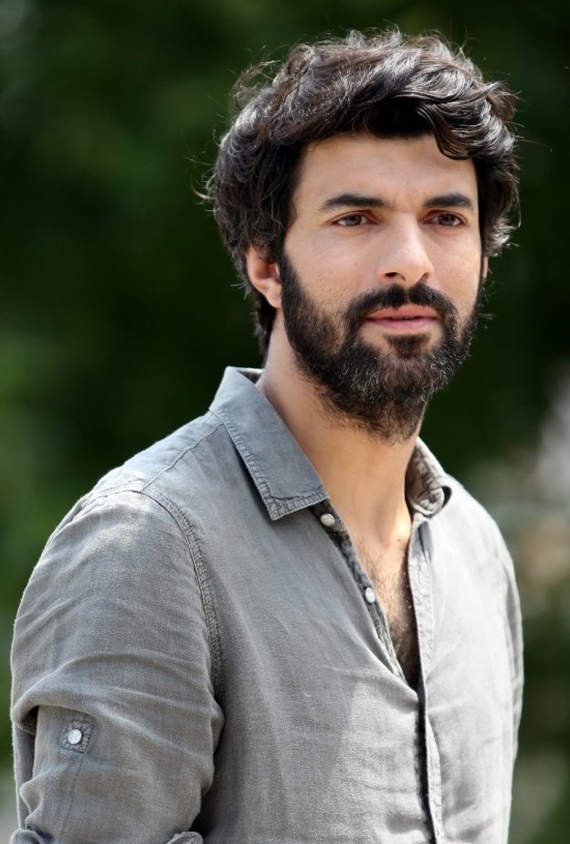 انجين أكيوراك