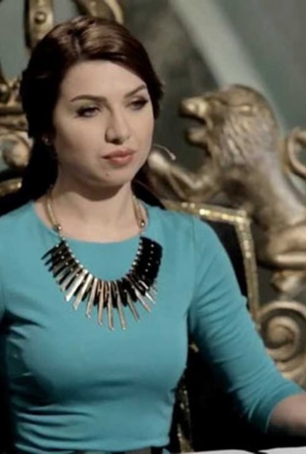 منى عبد الوهاب 