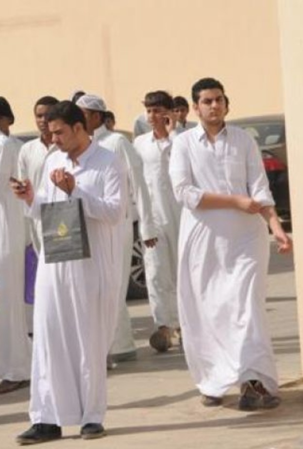 الأمر الملكي أسعد العديد من الطلاب في السعودية 