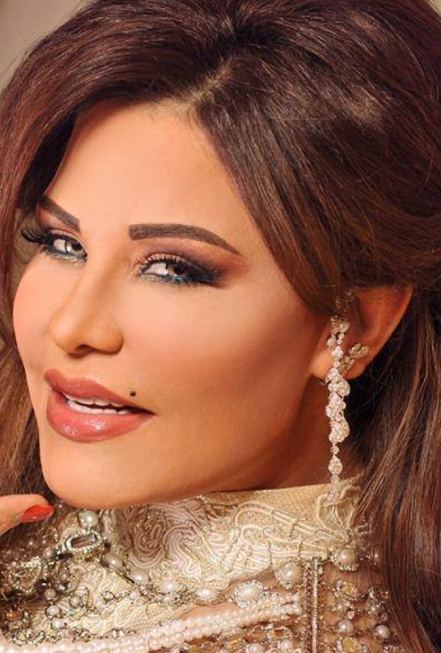 صورة احلام وهى تستعرض جمالها الطبيعى