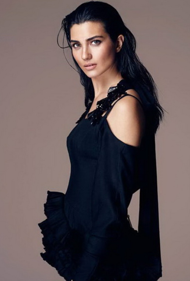 توبا بيوكستون مع انجين اكيورك الشهير بكريم