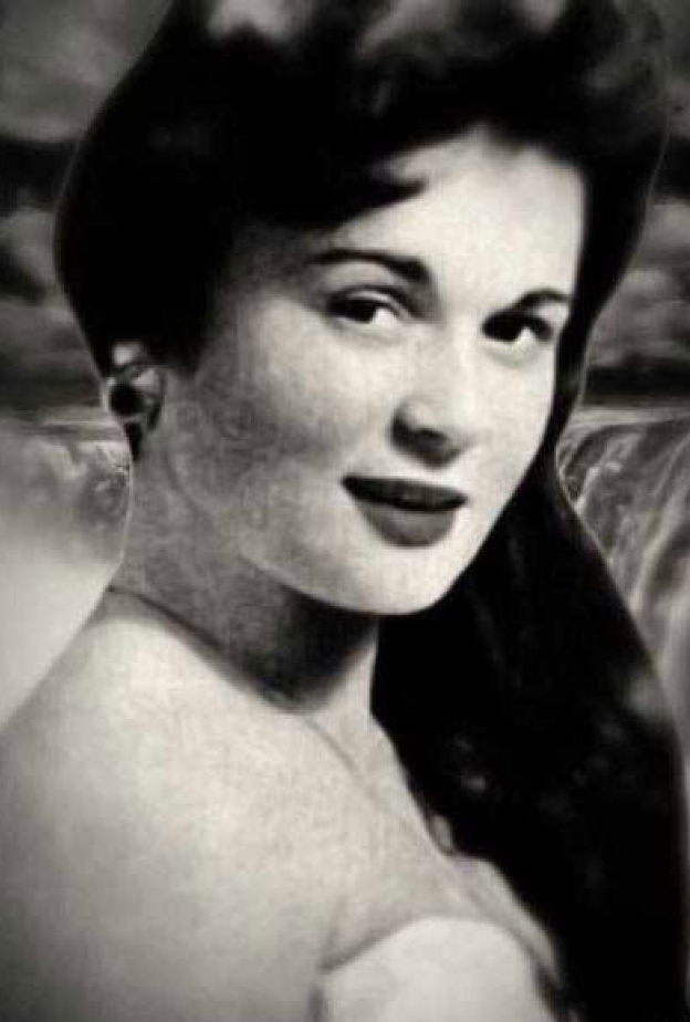 الطفلة فيروز في طفولتها