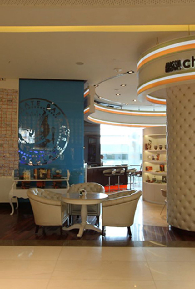 إليسون نيلسون تشوكليت بار Alison Nelson Chocolate Bar