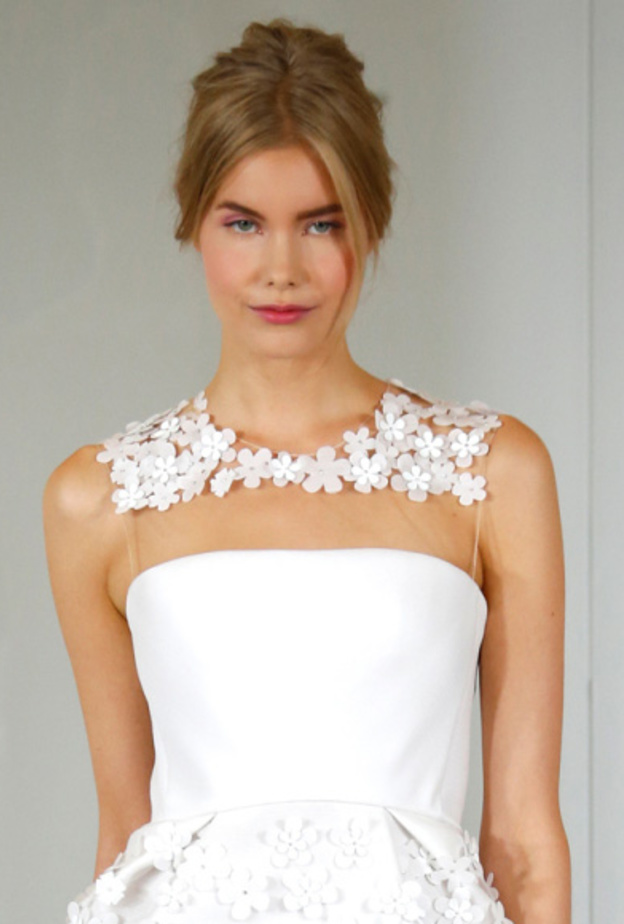 Vera Wang في صيحة Detachable Skirts