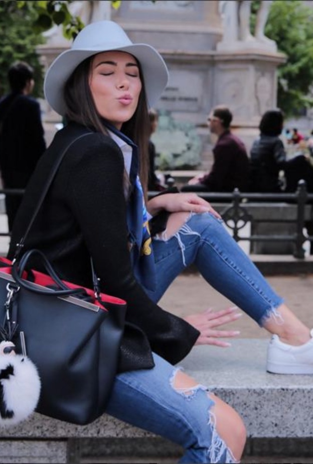 كانت حريصة على بث الطاقة الايجابية لجمهورها بصورها