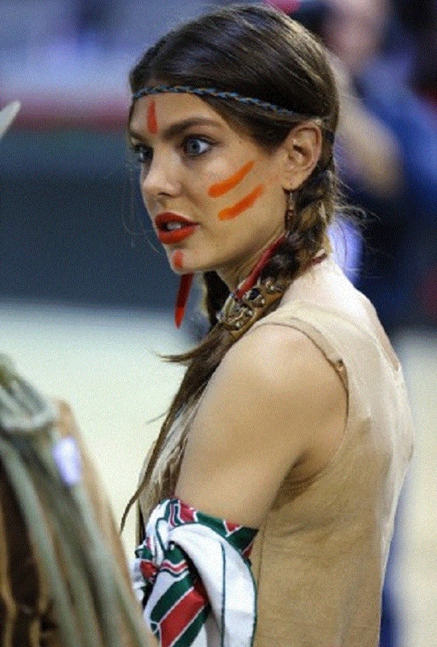 شارلوت كاسيراجي... الفارسة الصحافية