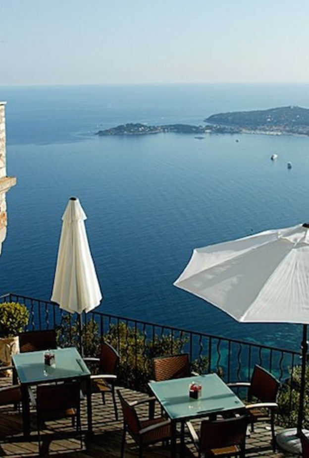 Chateau Eza يوغل في التاريخ