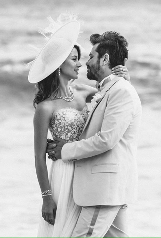 بيرين سات وزوجها 