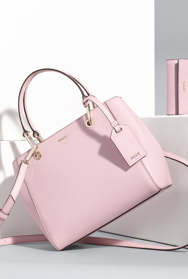 مجموعة حقائب DKNY الخاصة بشهر رمضان 2017 