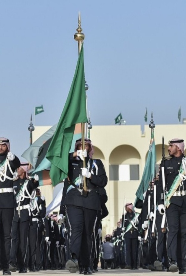 جانب من حفل تخرج أحدى دفعات كلية الملك خالد العسكرية