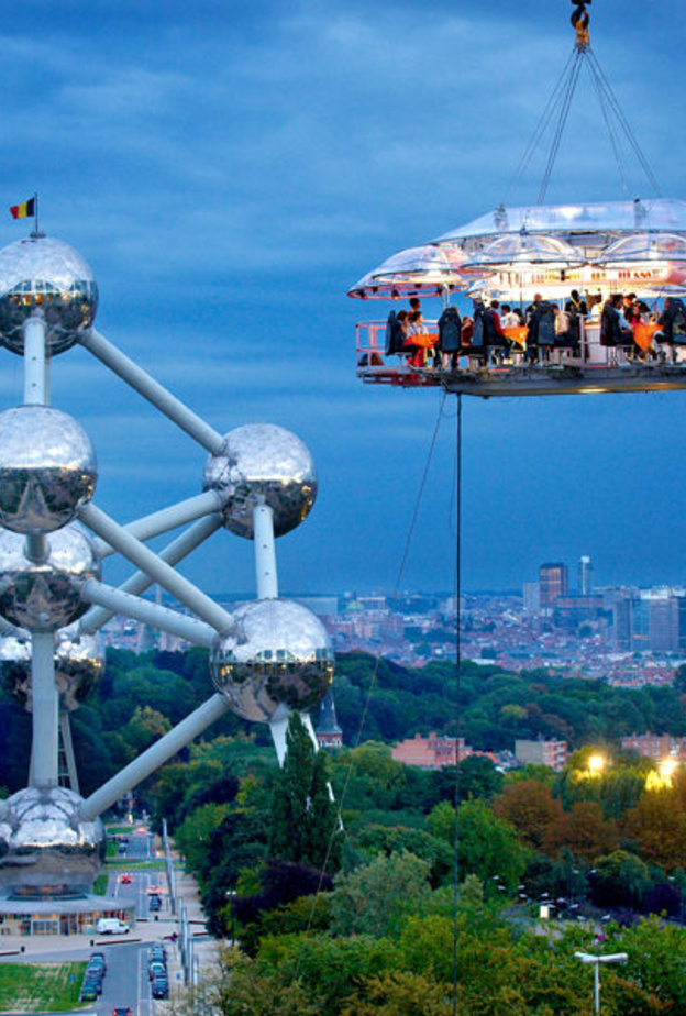 Dinner in the sky في بلجيكا
