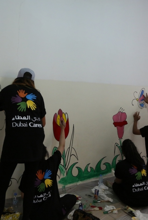 130 متطوعاً يشاركون في حملة التطوع في "الإمارات 2014"