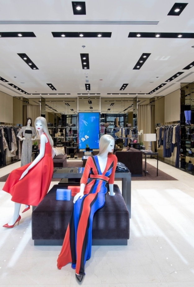 Elisabetta Franchi تفتتح متجرا جديدا في مول الامارات في دبي