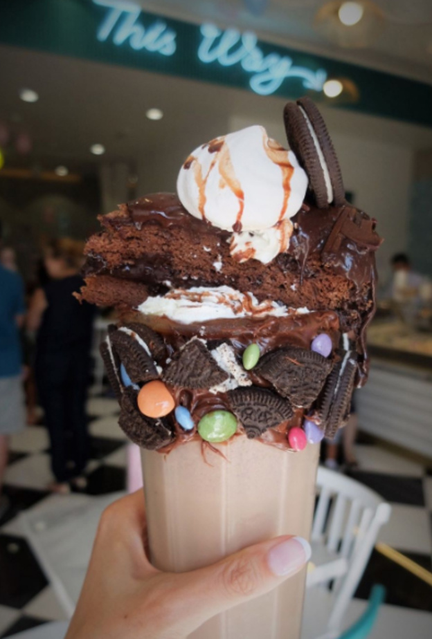 جنون الملك شيك اتجاه جديد يجتاح دبي .. تعرفوا عليه ..