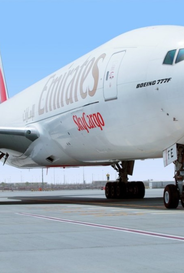 إحدى طائرات الإمارات للشحن الجوي