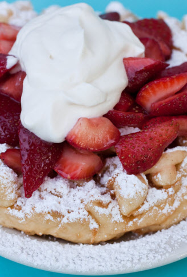 كعكة الفانل مع أوريو المقلية من "اندلس سامر سويتس"