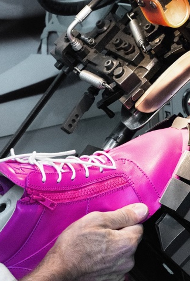  مراحل ابداع Giuseppe Zanotti